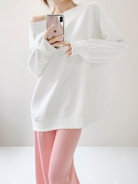 one shoulder oversize sweat