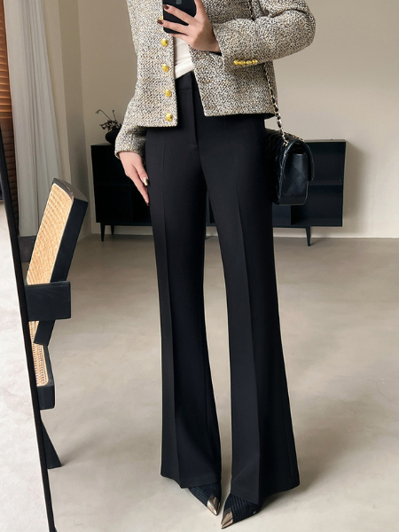 slim flare tuck pants