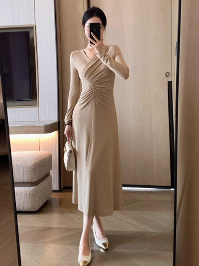 v neck long sleeve gather long dress