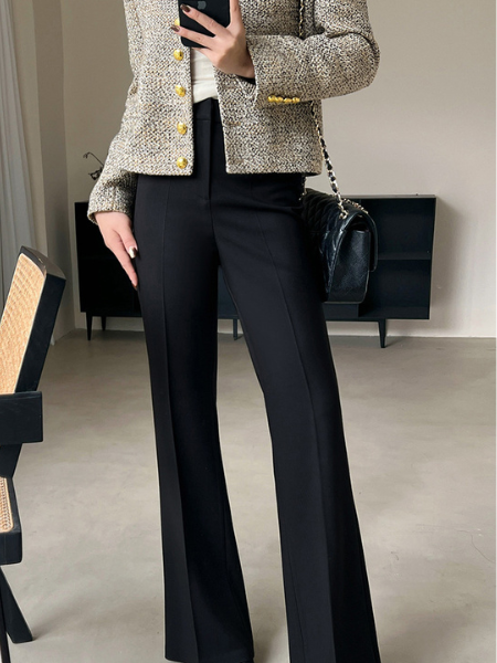 slim flare tuck pants