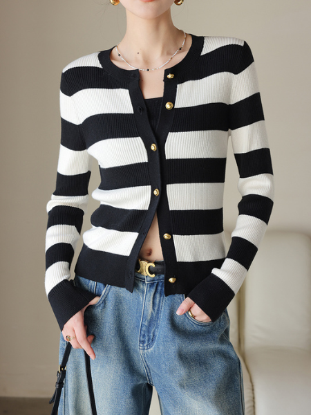 stripe gold button cardigan