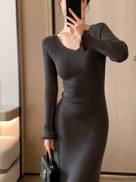 v neck fur sleeve long dress