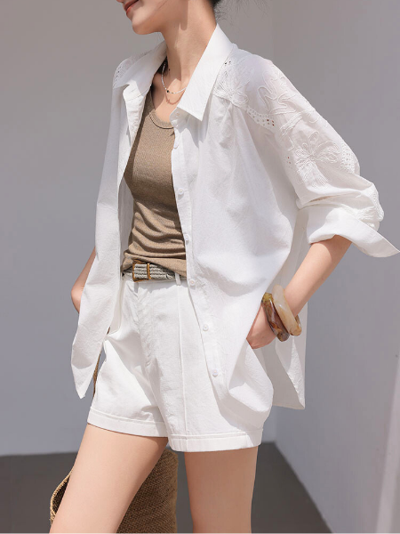 off white cotton short pants