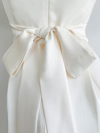 off white back ribbon long dress