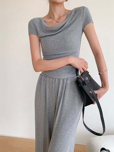 plain t shirt wide pants setup