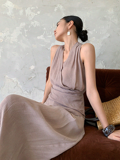 light purple sleeveless tops and wide pants set up