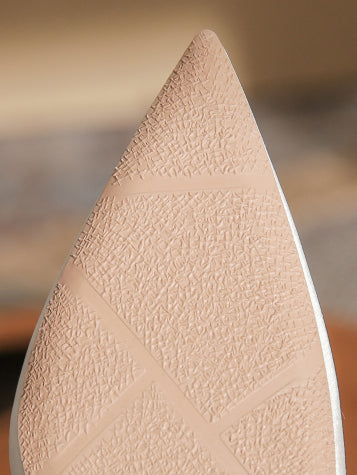 back ribbon pointed toe pumps
