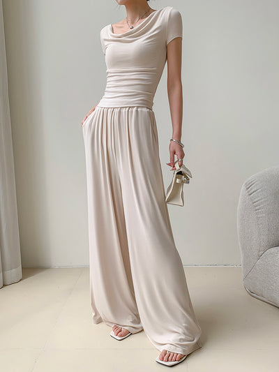plain t shirt wide pants setup
