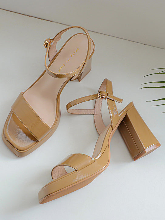 square toe chunky heel strap sandals